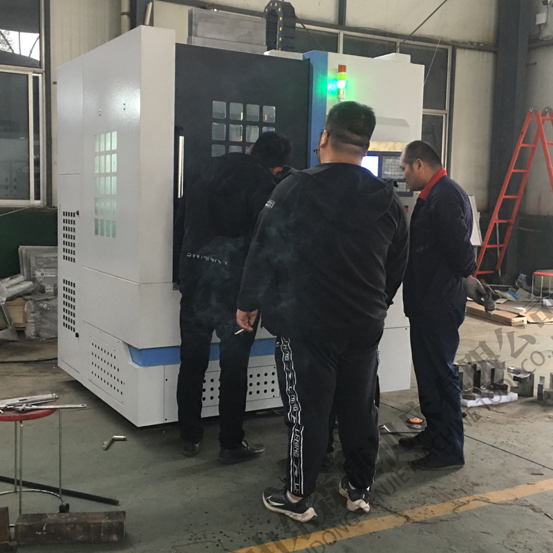 河南客戶王總來考察數控立車盤類加工