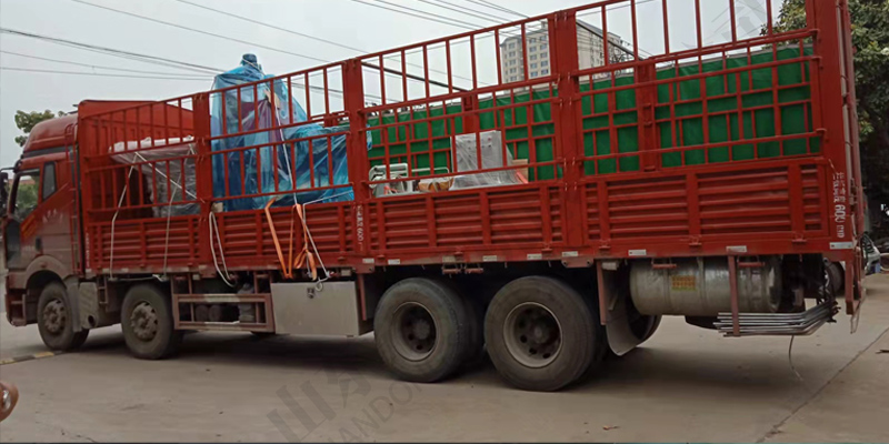 立式刮端面打中心孔銑打機裝車發(fā)貨