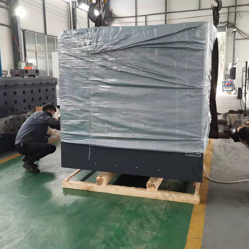 為廣西客戶楊總定制的加工中心VMC850發貨