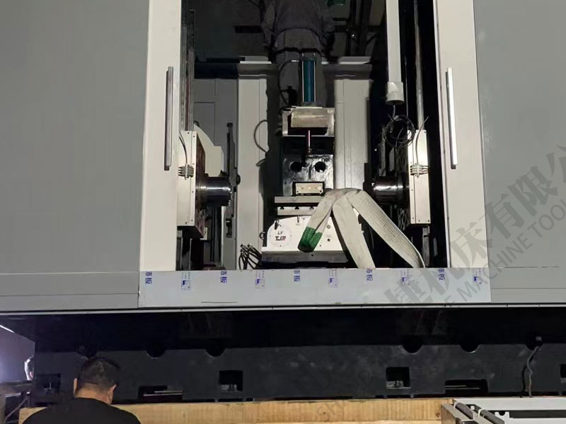 為廣西客戶李總定制的雙刀庫龍門立式加工中心發貨