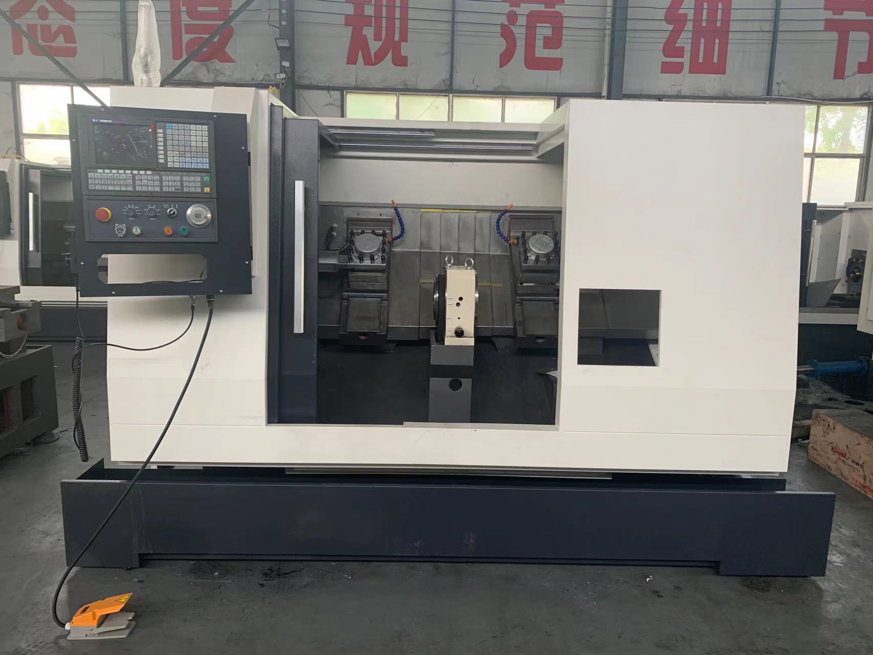 中驅動雙頭車床整機裝備完成準備發貨