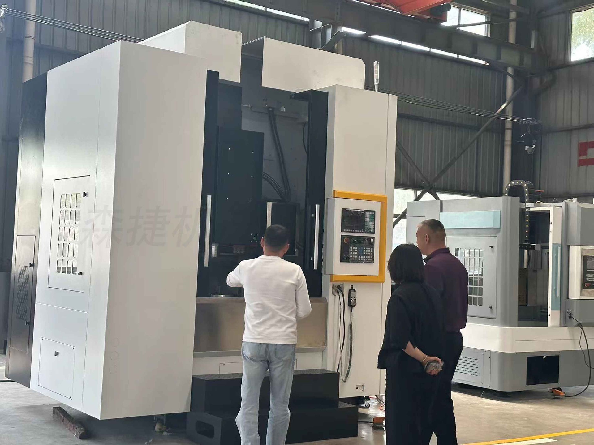 青島的客戶來我們公司視察啦