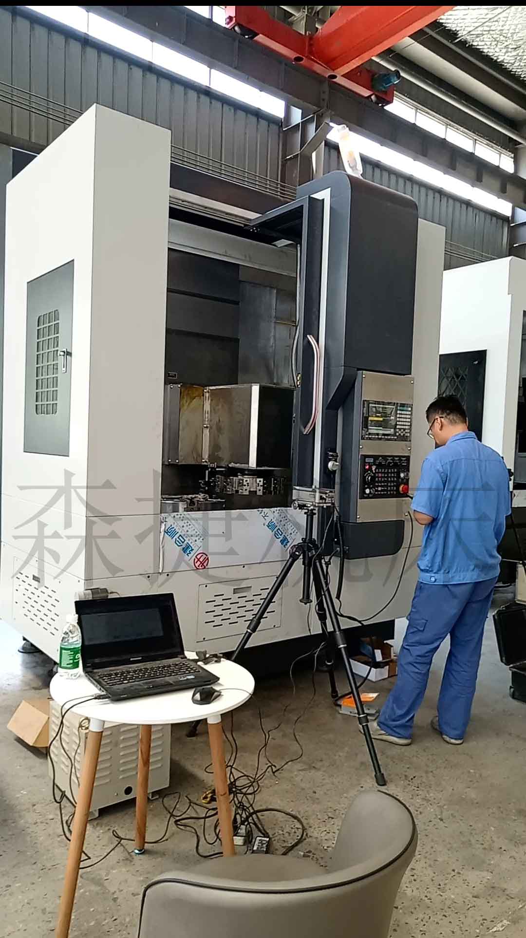 LCK850數控立車進行激光檢測