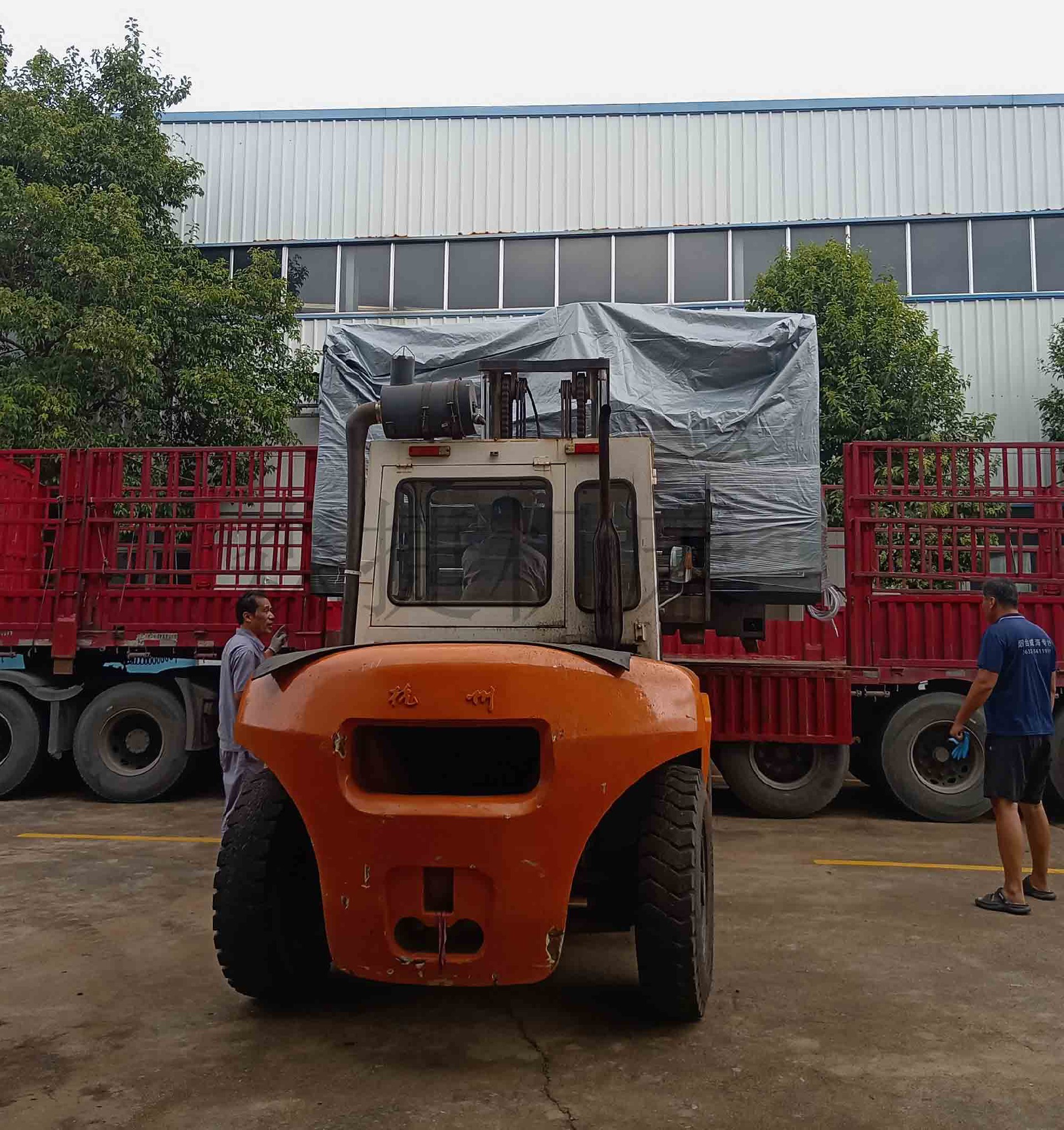 STCK95-1000雙頭數(shù)控車床打包發(fā)貨河北